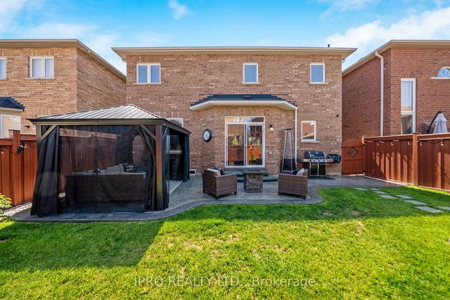 80 Amaranth Cres, House detached with 4 bedrooms, 3 bathrooms and 4 parking in Brampton ON | Image 28