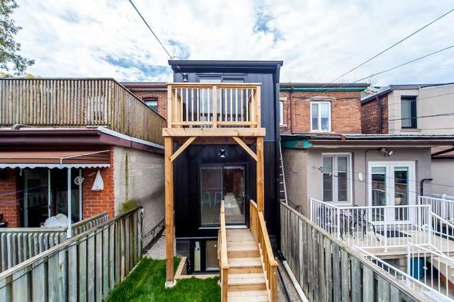 505 Concord Ave, House attached with 6 bedrooms, 3 bathrooms and 1 parking in Toronto ON | Image 29