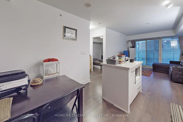 505 - 58 Orchard View Blvd, Condo with 1 bedrooms, 1 bathrooms and 0 parking in Toronto ON | Image 6