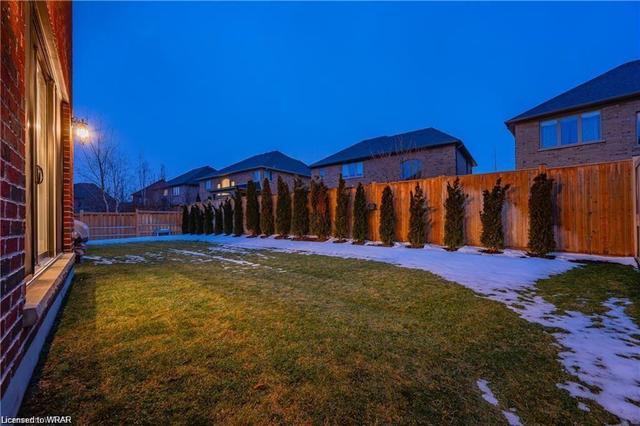 560 Manor Ridge Crescent, House detached with 5 bedrooms, 5 bathrooms and 6 parking in Waterloo ON | Image 46