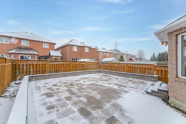 39 Culture Cres, House detached with 3 bedrooms, 4 bathrooms and 6 parking in Brampton ON | Image 35