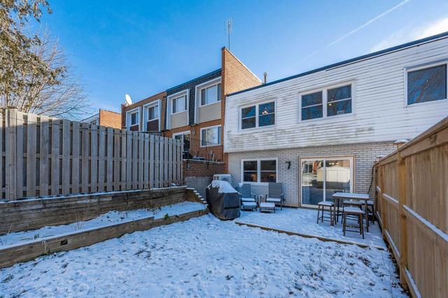 80 Heiman St, House attached with 4 bedrooms, 2 bathrooms and 3 parking in Kitchener ON | Image 29