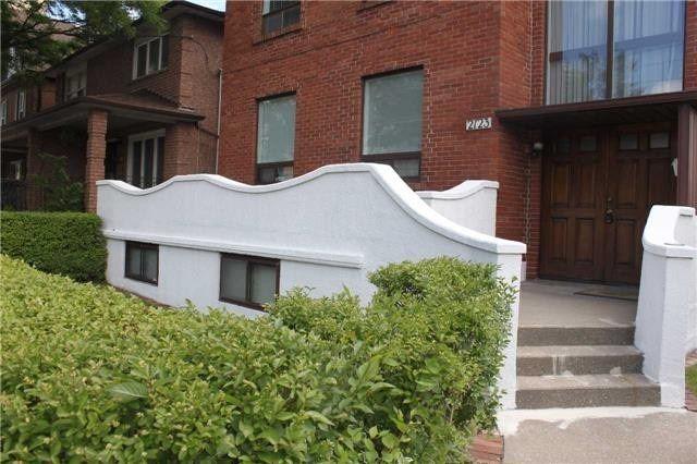 2123 Lawrence Ave W, House detached with 8 bedrooms, 4 bathrooms and 4 parking in Toronto ON | Image 6