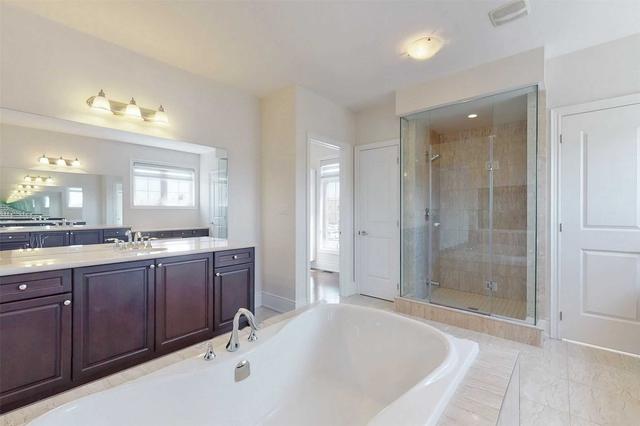 2 Virtue Cres, House detached with 4 bedrooms, 4 bathrooms and 7 parking in Vaughan ON | Image 19