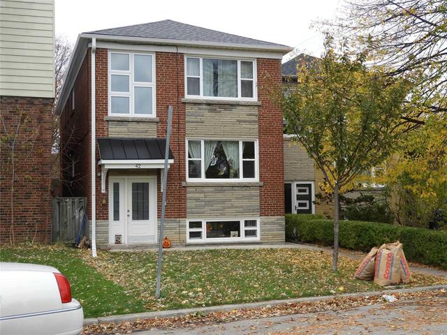 42 Emerald Cres, House detached with 4 bedrooms, 4 bathrooms and 4 parking in Toronto ON | Image 2
