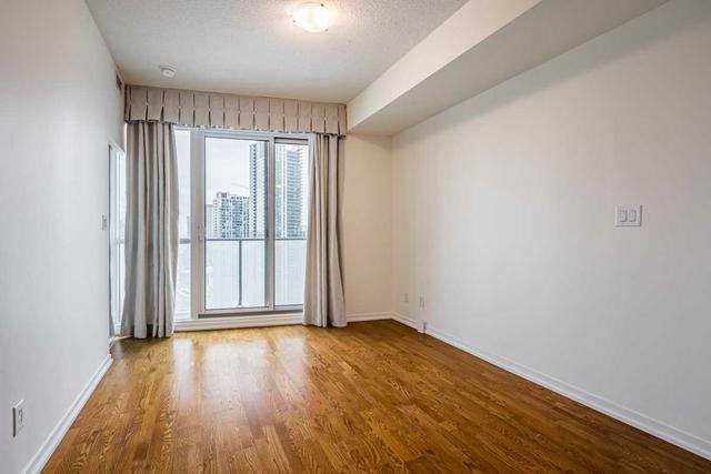 2509 - 65 Bremner Blvd, Condo with 1 bedrooms, 1 bathrooms and 1 parking in Toronto ON | Image 14