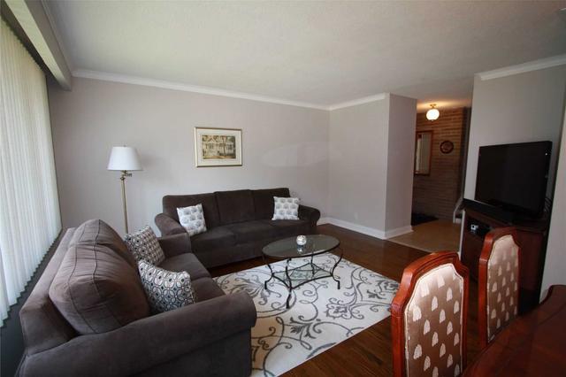 55 Flintridge Rd, House detached with 3 bedrooms, 2 bathrooms and 3 parking in Toronto ON | Image 28