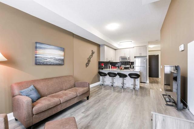 304 - 55 Yorkland Blvd, Condo with 1 bedrooms, 2 bathrooms and 1 parking in Brampton ON | Image 5