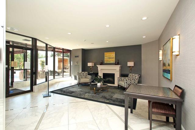 602 - 100 Observatory Lane, Condo with 2 bedrooms, 2 bathrooms and 1 parking in Richmond Hill ON | Image 12