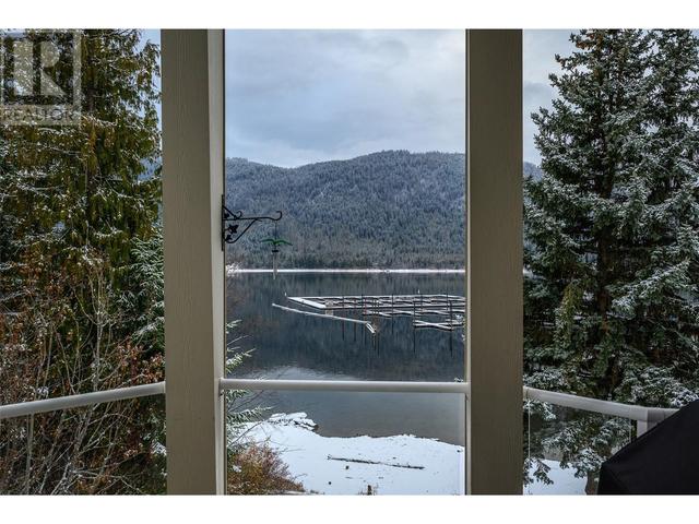 302 - 302 Mara Lake Lane, Condo with 3 bedrooms, 3 bathrooms and 2 parking in Sicamous BC | Image 29