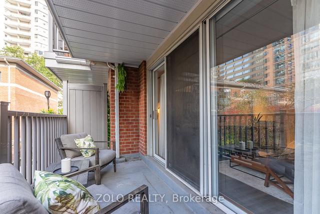 66 St Nicholas St, Townhouse with 2 bedrooms, 2 bathrooms and 1 parking in Toronto ON | Image 18