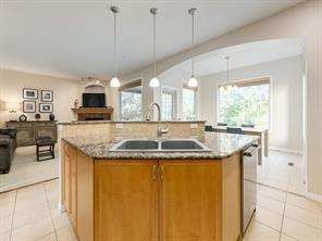 40 Crestmont Way Sw, House detached with 3 bedrooms, 2 bathrooms and 4 parking in Calgary AB | Image 19