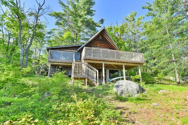 1014 Lowry Lane, House detached with 2 bedrooms, 1 bathrooms and null parking in North Frontenac ON | Image 27