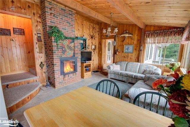 49 Dayeo Drive, House detached with 2 bedrooms, 1 bathrooms and 4 parking in Georgian Bay ON | Image 27