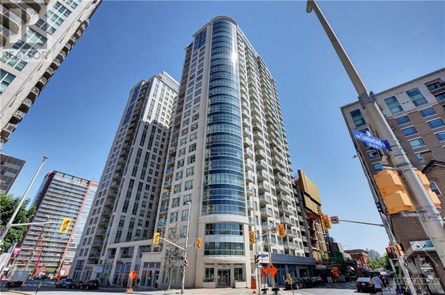 2501 - 195 Besserer Street, Condo with 2 bedrooms, 2 bathrooms and 1 parking in Ottawa ON | Image 1