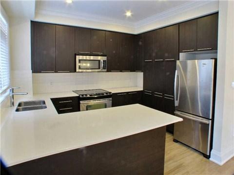 th3 - 5 Oakburn Cres, Townhouse with 2 bedrooms, 3 bathrooms and 1 parking in Toronto ON | Image 4