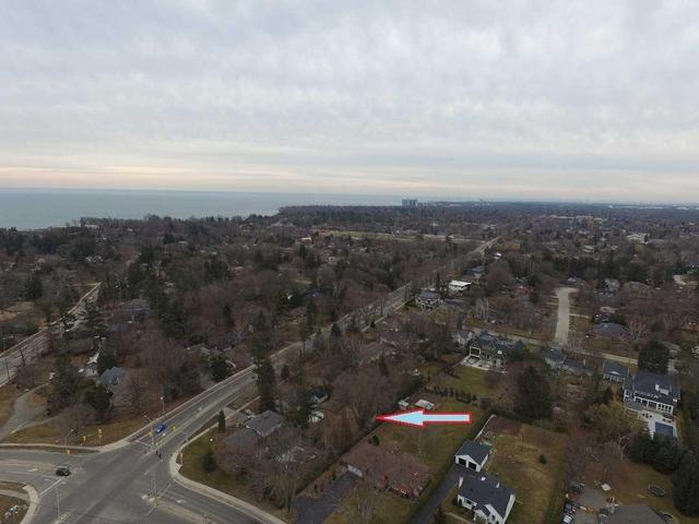 1011 Rebecca St, House detached with 3 bedrooms, 2 bathrooms and 8 parking in Oakville ON | Image 20