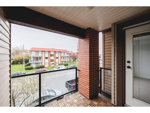 232 - 5660 201a Street, Condo with 2 bedrooms, 1 bathrooms and 2 parking in Langley BC | Image 27