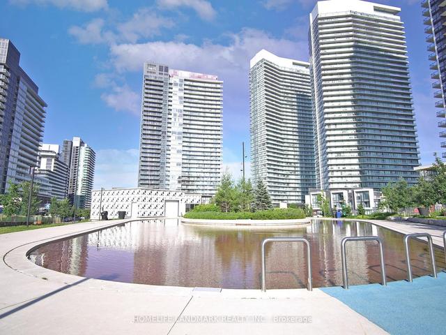 303 - 85 Mcmahon Dr, Condo with 2 bedrooms, 2 bathrooms and 1 parking in Toronto ON | Image 25