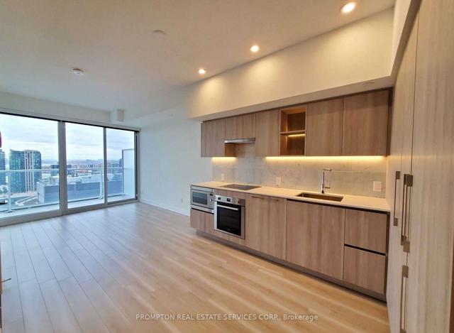 4001 - 19 Bathurst St, Condo with 1 bedrooms, 1 bathrooms and 0 parking in Toronto ON | Image 7