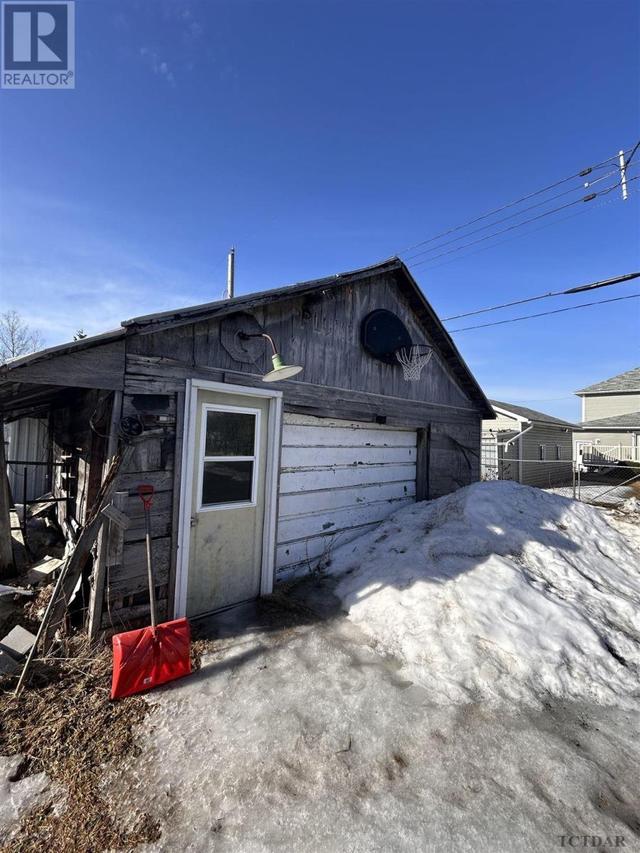 287 Tenth Ave, House other with 0 bedrooms, 0 bathrooms and null parking in Cochrane ON | Image 4