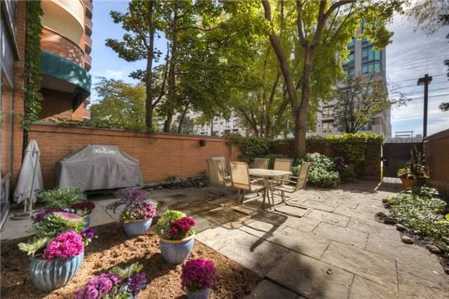 Th2 - 260 Heath St W, Townhouse with 2 bedrooms, 3 bathrooms and 1 parking in Toronto ON | Image 2