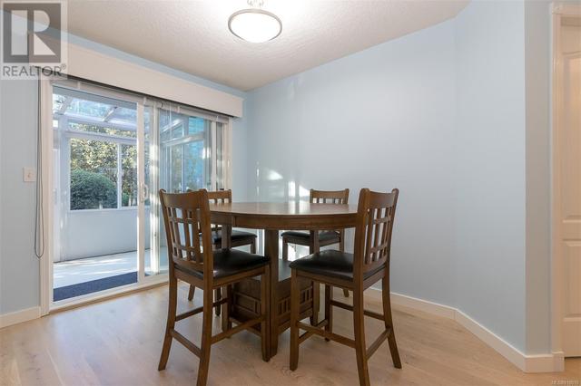 101 - 3921 Shelbourne St, Condo with 1 bedrooms, 1 bathrooms and 1 parking in Saanich BC | Image 9