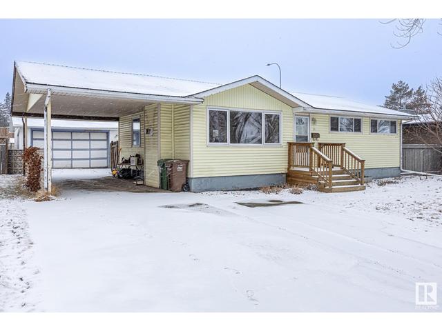 35 Spruce Cr, House detached with 4 bedrooms, 2 bathrooms and 4 parking in St. Albert AB | Image 48