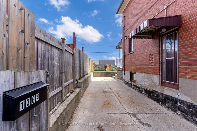 1364 Lawrence Ave W, House semidetached with 3 bedrooms, 2 bathrooms and 4 parking in Toronto ON | Image 24