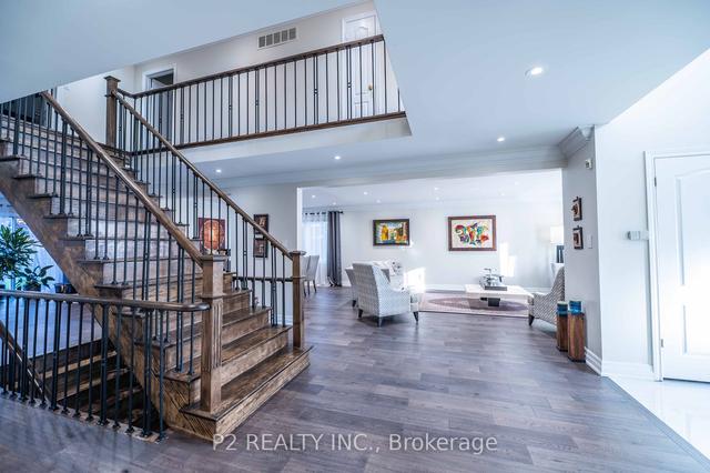 62 Oatlands Cres, House detached with 5 bedrooms, 5 bathrooms and 8 parking in Richmond Hill ON | Image 38