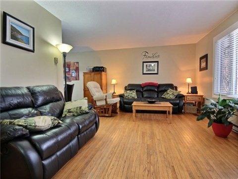 35 Viel St, House detached with 3 bedrooms, 2 bathrooms and 4 parking in Oro Medonte ON | Image 2