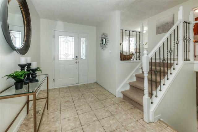 80 Quaker Cres, House detached with 4 bedrooms, 2 bathrooms and 5 parking in Hamilton ON | Image 36