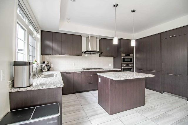 2 Joseph Courtice Way S, House attached with 3 bedrooms, 6 bathrooms and 4 parking in Markham ON | Image 7