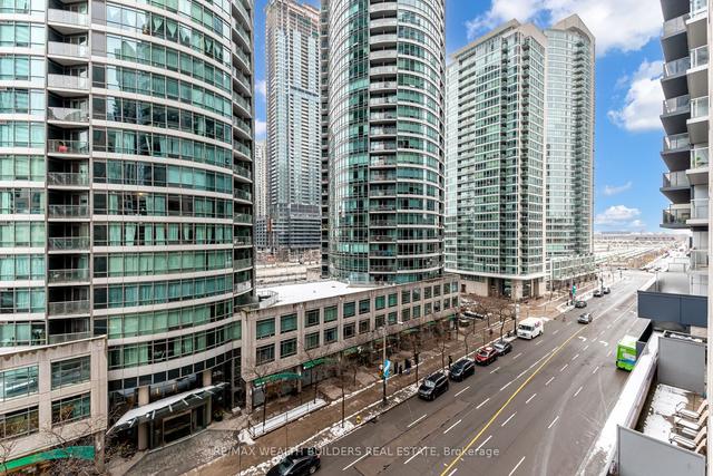 717 - 20 Blue Jays Way, Condo with 2 bedrooms, 2 bathrooms and 1 parking in Toronto ON | Image 22
