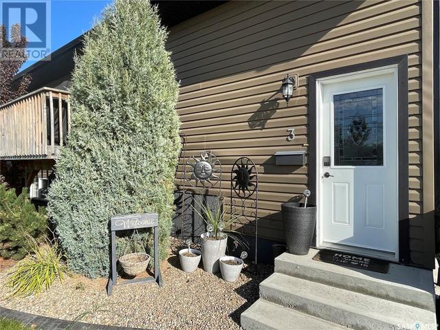 3 - 191 16th Street, House attached with 3 bedrooms, 2 bathrooms and null parking in Battleford SK | Image 5