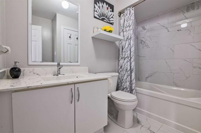 57 Spadina Rd, Townhouse with 3 bedrooms, 2 bathrooms and 2 parking in Brampton ON | Image 13