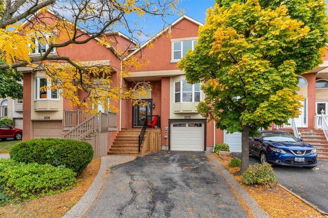 1572 Litchfield Rd, House attached with 3 bedrooms, 2 bathrooms and 4 parking in Oakville ON | Card Image
