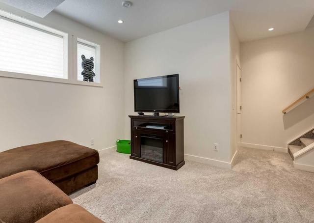 53 Hounslow Drive Nw, Home with 4 bedrooms, 3 bathrooms and 2 parking in Calgary AB | Image 37