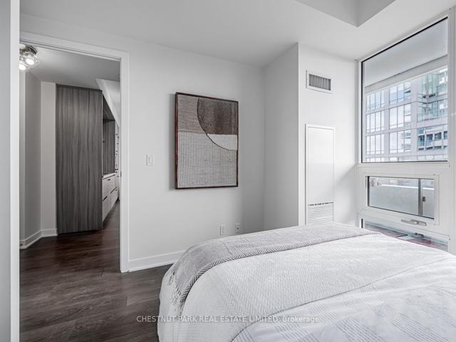 4407 - 2221 Yonge St, Condo with 1 bedrooms, 1 bathrooms and 0 parking in Toronto ON | Image 6