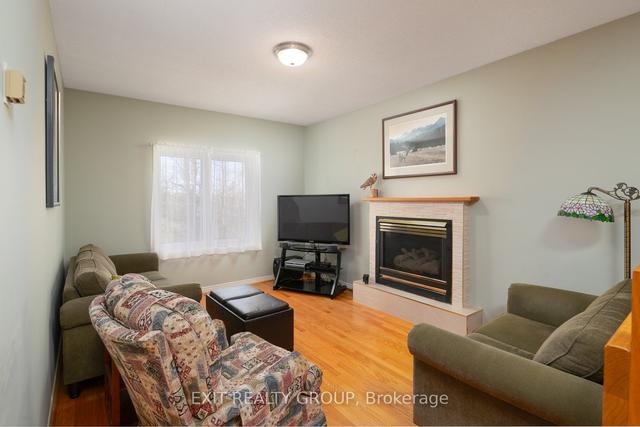 256 Hearns Rd, House detached with 3 bedrooms, 2 bathrooms and 11 parking in Quinte West ON | Image 2