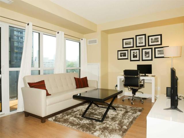 1003 - 28 Ted Rogers Way, Condo with 1 bedrooms, 1 bathrooms and 1 parking in Toronto ON | Image 11