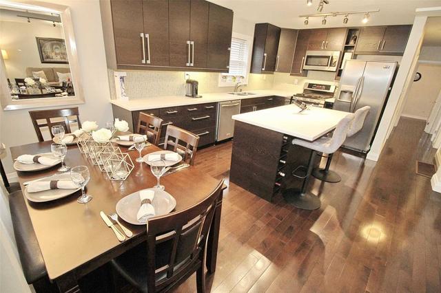 148 Tower Dr, House detached with 3 bedrooms, 2 bathrooms and 6 parking in Toronto ON | Image 5