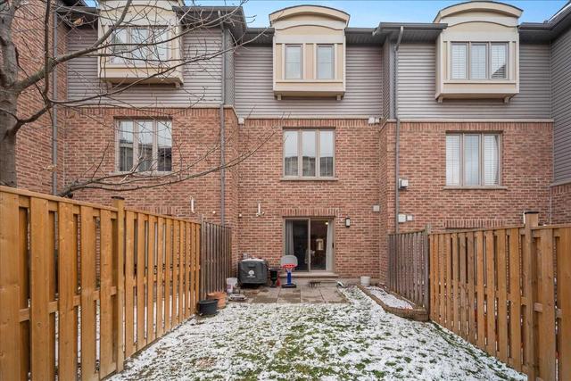 6 Bergamont Rd, Townhouse with 3 bedrooms, 2 bathrooms and 2 parking in Brampton ON | Image 15
