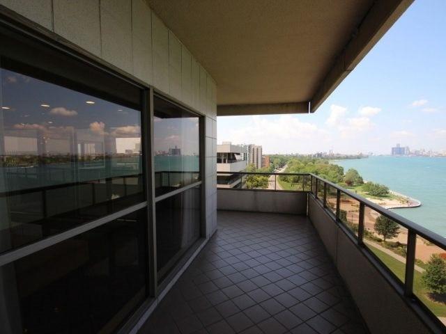 1002 - 5151 Riverside Dr E, Condo with 2 bedrooms, 2 bathrooms and 2 parking in Windsor ON | Image 15