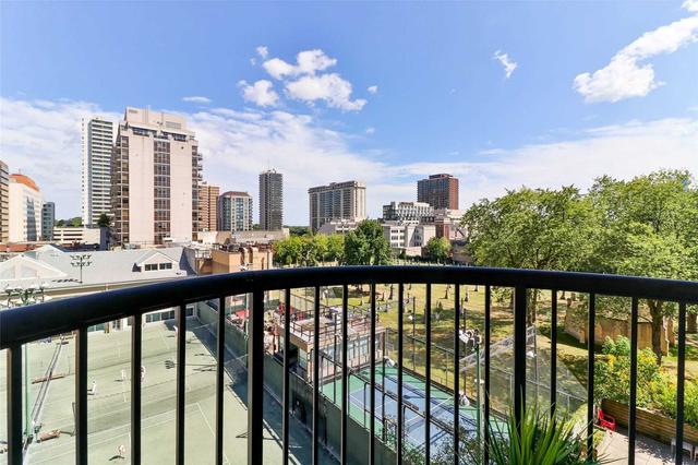 504 - 47 St Clair Ave W, Condo with 2 bedrooms, 2 bathrooms and 1 parking in Toronto ON | Image 8