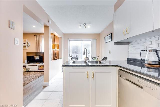 3 Farnham Drive, House attached with 4 bedrooms, 3 bathrooms and 2 parking in Brampton ON | Image 14