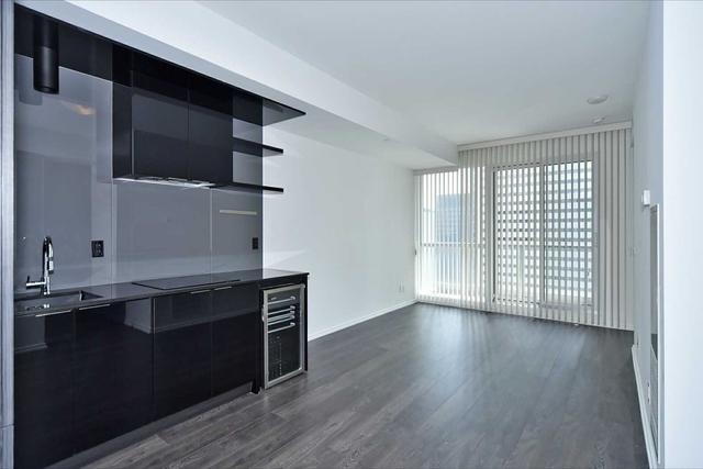 5107 - 70 Temperance St, Condo with 1 bedrooms, 1 bathrooms and 0 parking in Toronto ON | Image 12