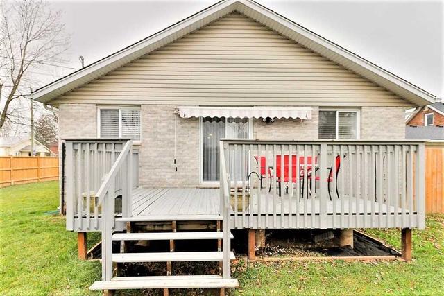 3640 Aberdeen St, House detached with 2 bedrooms, 2 bathrooms and 5 parking in Niagara Falls ON | Image 13