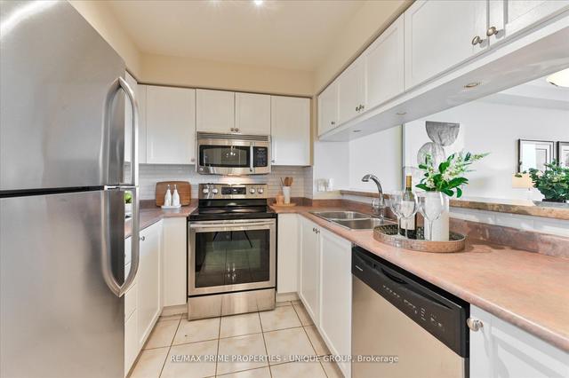 1403 - 8 Covington Rd, Condo with 2 bedrooms, 2 bathrooms and 1 parking in Toronto ON | Image 6