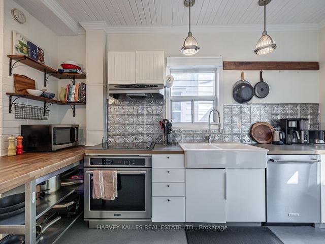 17 Mechanic Ave, House semidetached with 2 bedrooms, 2 bathrooms and 1 parking in Toronto ON | Image 3